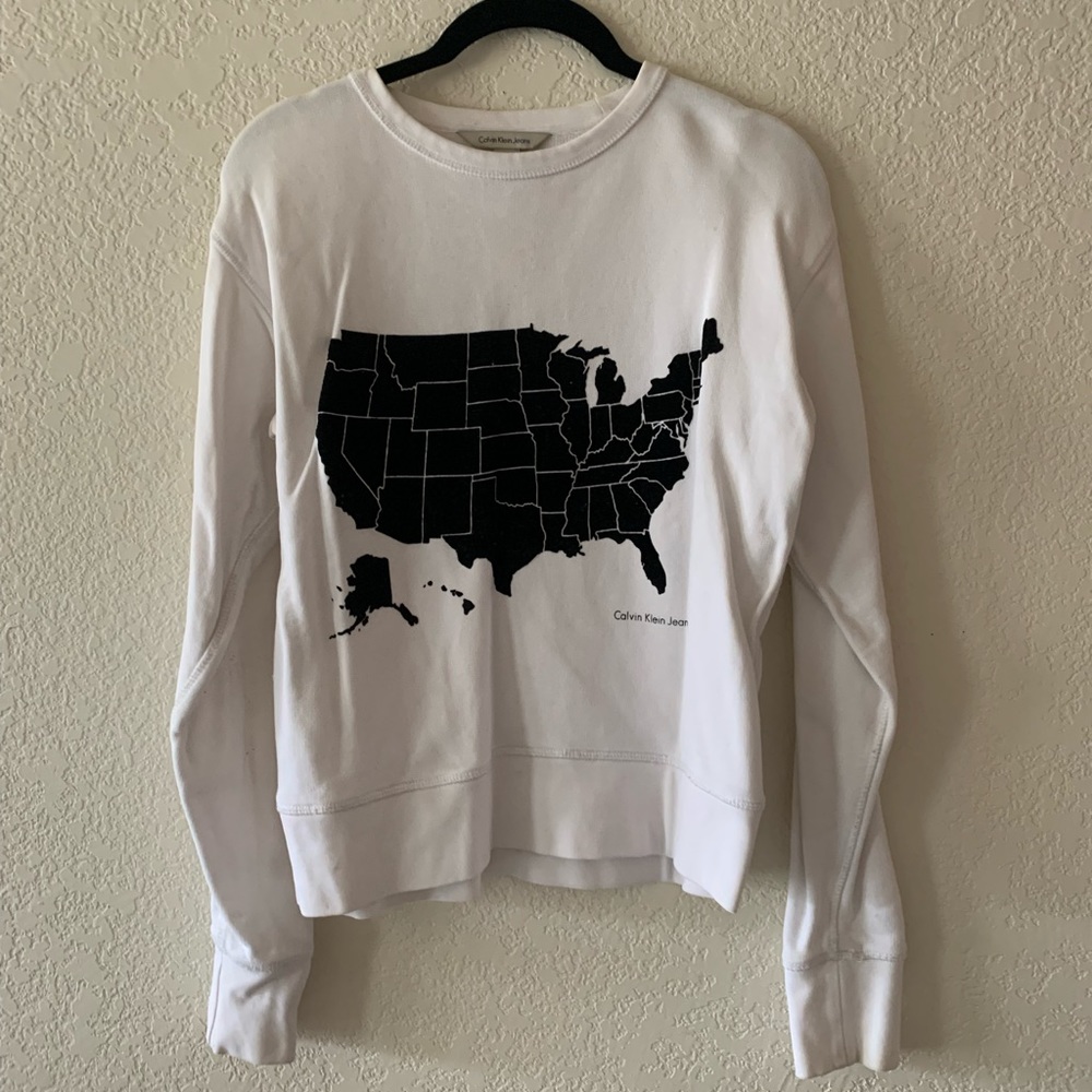 Super Chic Calvin Klein Sweater with felt USA map